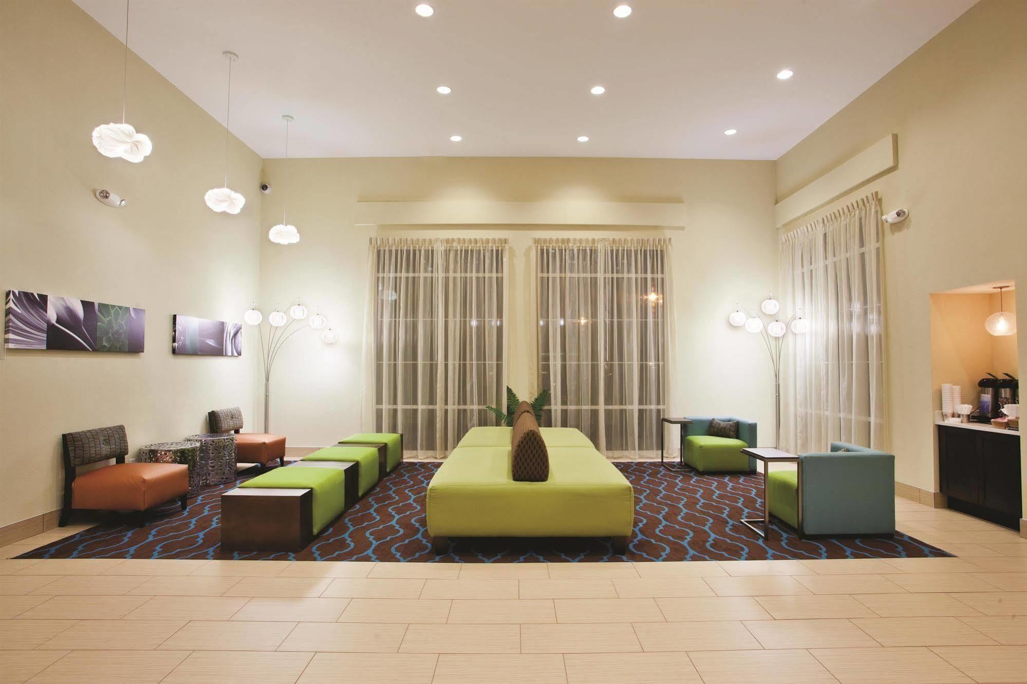 La Quinta By Wyndham Knoxville Central Papermill Extérieur photo