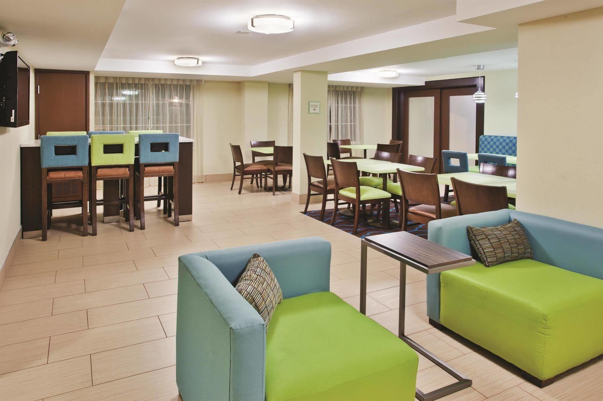 La Quinta By Wyndham Knoxville Central Papermill Extérieur photo