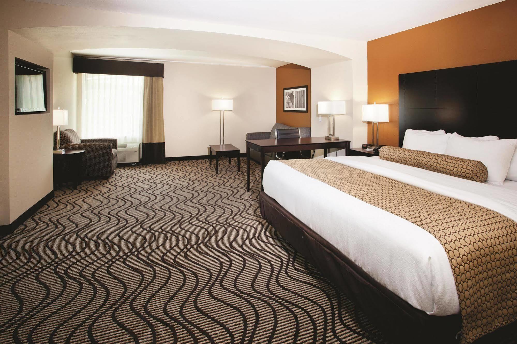 La Quinta By Wyndham Knoxville Central Papermill Extérieur photo