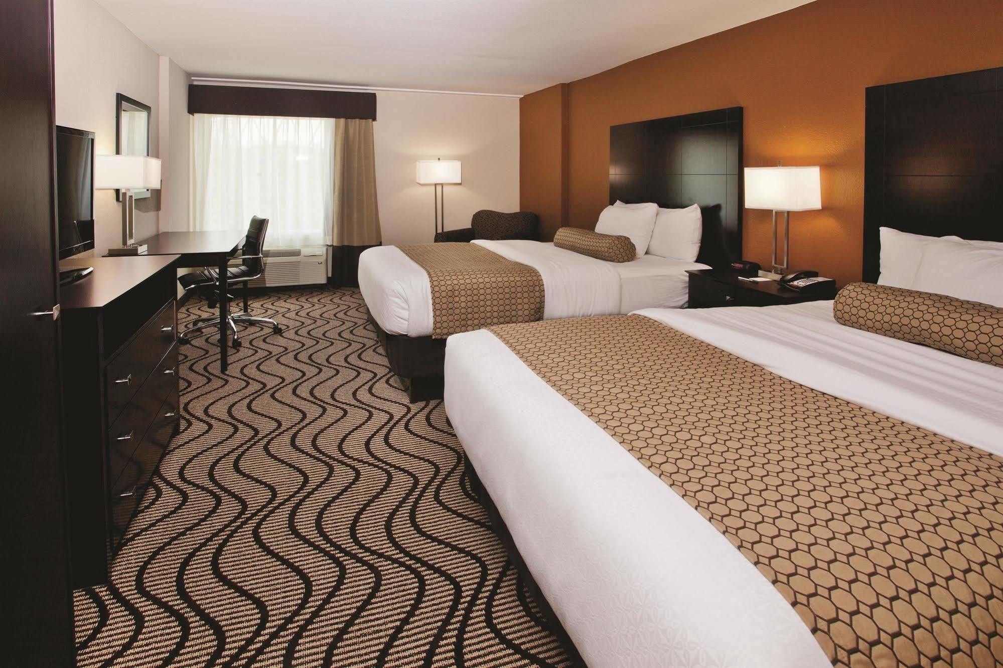 La Quinta By Wyndham Knoxville Central Papermill Extérieur photo